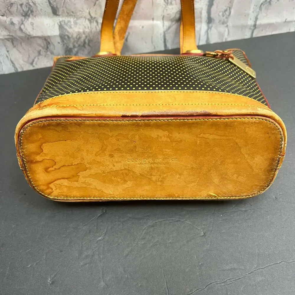 Vintage Dooney & Bourke Bag Vintage Cabrio Perforated Leather Black Tan Tote M - Picture 7 of 16